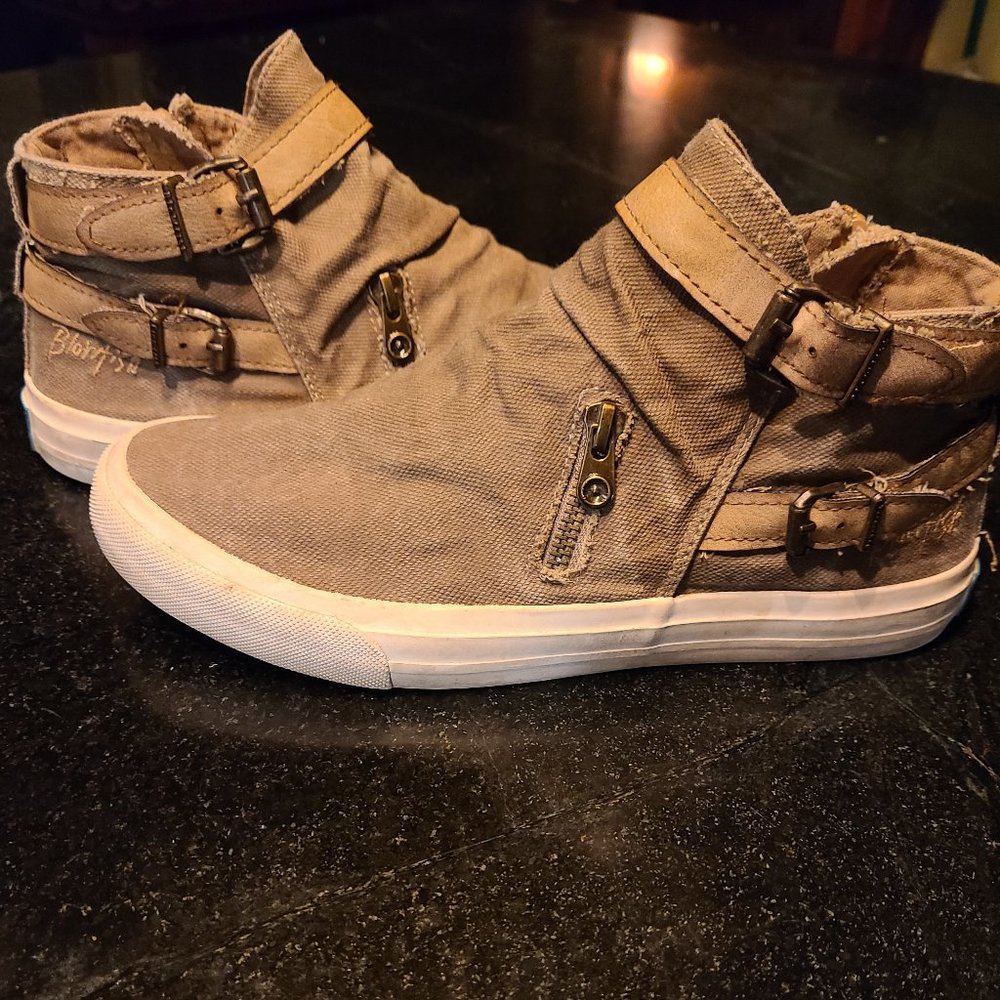 Blowfish Malibu Sneakers Khaki canvas size 9